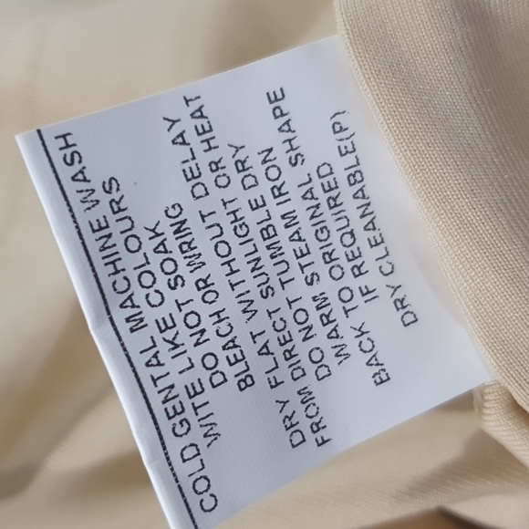 Avery Size 6 Black Strapless Striped Evening Dress - Picture 8 of 9